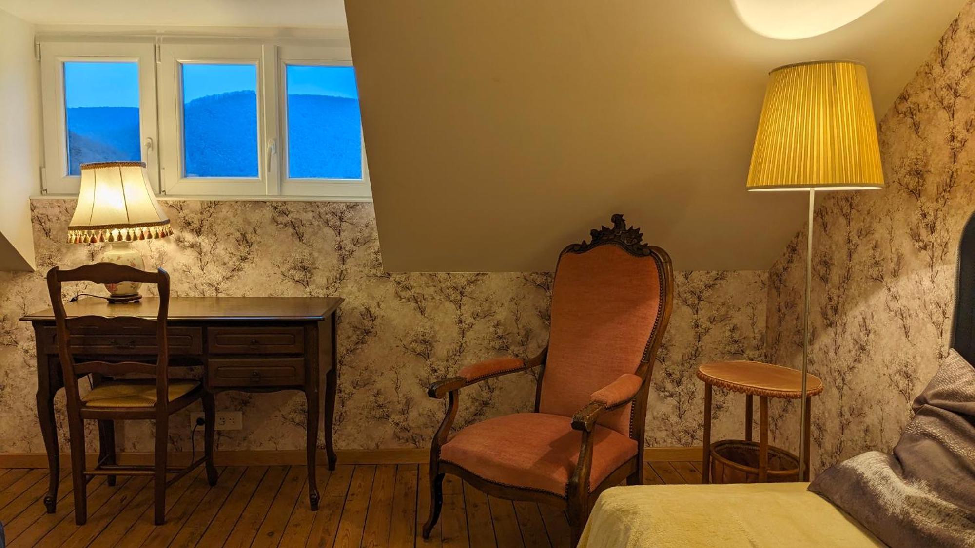Revin Le Balcon Sur La Meuseヴィラ エクステリア 写真